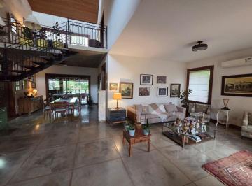 Casa · 535m² · 4 Quartos · Casa de Condomínio para venda em Condomínio Quinta Da Boa Vista de 535.00m² com 4 Quartos e 4 Suites