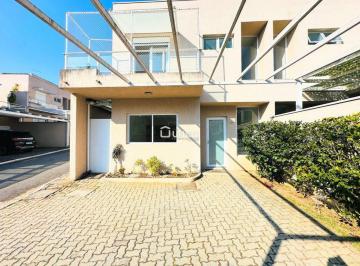 Casa · 158m² · 3 Quartos · 3 Vagas · Casa de Condomínio para venda em Granja Viana de 158.00m² com 3 Quartos, 1 Suite e 3 Garagens
