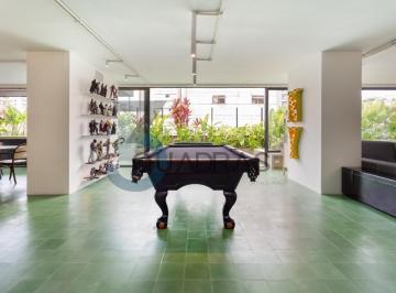 Sala de jogos · Cobertura contemporânea com espaço gourmet