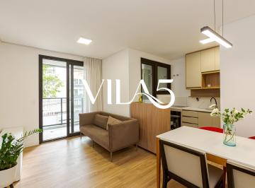 1 · Apartamento no Água Verde com 2 quartos, suíte e sacada com churrasqueira
