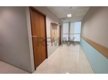 Comercial · 40m² · 1 Vaga · Alugue Escritório Reformado no Coração de Recife