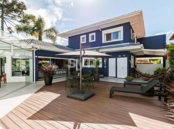 Casa · 233m² · 3 Quartos · 4 Vagas · Casa à venda - em Santa Felicidade