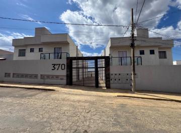 Casa · 75m² · 2 Quartos · 1 Vaga · CASA DUPLEX À VENDA NO FELIPE CLÁUDIO, EM PEDRO LEOPOLDO!!