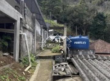 Imagem 1 · Casa para aluguel em Samambaia, Petrópolis