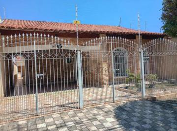 Casa de 3 quartos, Jacareí · Imperdível! Casa de 300 m² com 3 quartos à venda no bairro São João - Jacareí-SP