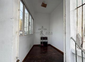 Photo 1 · Kitnet Sobreloja - Residencial/Comercial - No bairro Vila Adyana - 2 Dormitórios