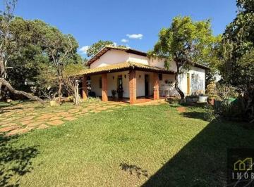 e47c0f00db41fa4f93d53752e2ee152b02a35ec0 · LINDA CASA NO CONDOMÍNIO ENTRE LAGOS - 3 QUARTOS COM SÚITE