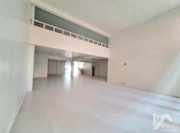 Comercial · 451m² · 2 Vagas · Comercial à venda - no Centro