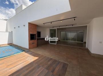 Photo 1 · Casa em condomínio com 4 quartos sendo 3 suítes, disponível para locação no bair