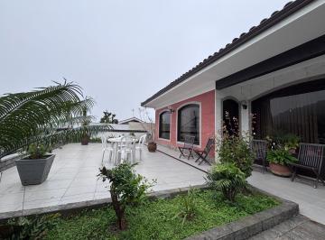 Casa · 230m² · 3 Quartos · 2 Vagas · Casa à venda - em Quitandinha