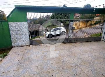 Casa · 240m² · 3 Quartos · 4 Vagas · Casa com 240m² com 3 suítes, 2 salas, 4 vagas em um terreno de 2.460m² exclusivo