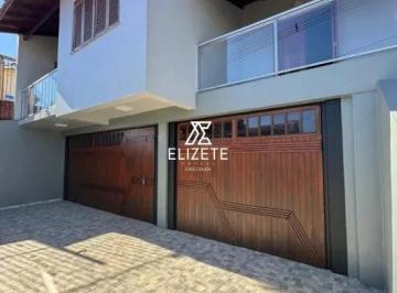 Casa · 184m² · 3 Quartos · 2 Vagas · Casa de Excelente Padrão à Venda em Novo Hamburgo
