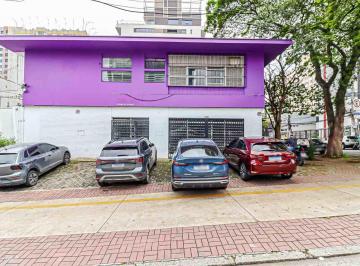 Comercial · 600m² · 8 Vagas · Casa comercial na Rua Pedro de Toledo, 200 • 600 m²
