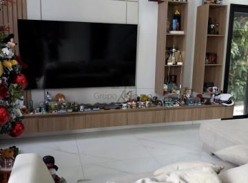 Casa · 300m² · 4 Quartos · 4 Vagas · Casa em Condomínio - Residencial - No bairro Condomínio Terras do Vale - Caçapava - 4 Dormitórios -