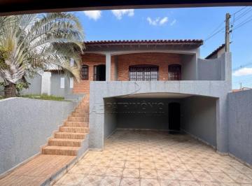 Casa · 495m² · 3 Quartos · 4 Vagas · CASA ASSOBRADADA COM 3 QUARTOS SENDO 1 SUITE - Jardim Mirante dos Ovnis