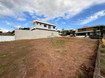 Terreno · 600m² · Terreno em Condomínio - Condomínio Colinas Paratehy - Urbanova - 600m².