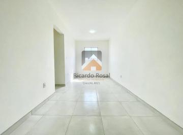 Sala · Apartamento c/ 3 quartos, 2º andar e c/ ótima estrutura no Benedito Bentes!!!