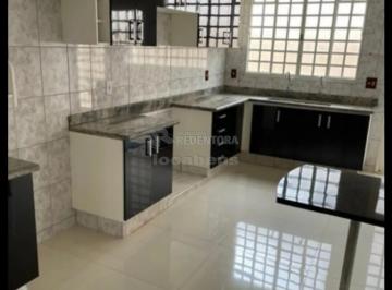 Casa · 556m² · 4 Quartos · 4 Vagas · Casa Padrão para Venda com 04 Dormitórios01 Suite com Hidromassagem, 556m² de Construção no Condomín