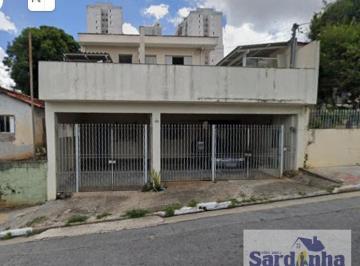 Casa · 1 Quarto · 1 Vaga · eee