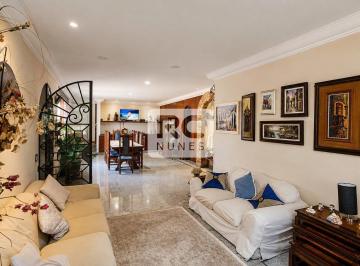 Imagem 1 · Casa para venda em Serra, Belo Horizonte