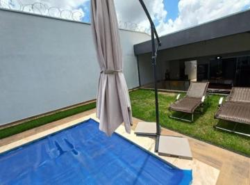 Casa de 3 quartos, Santana de Parnaíba · Casa de 190 m² com 3 quartos à venda no Jardim São Luís