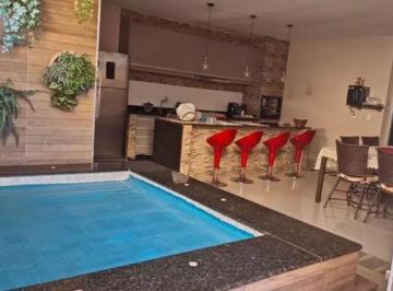 Casa de 3 quartos, São Paulo · Casa de 210 m² com 3 quartos à venda em Jardim Sandra