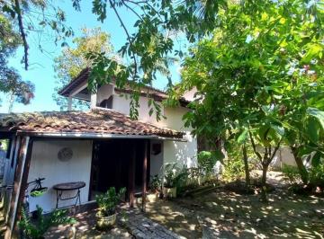 Casa de 3 quartos, Porto Seguro · NA RUA PRINCIPAL DE ARRAIAL EXCELENTE PARA INVESTIMENTO.