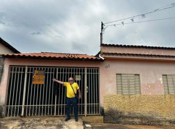 Imagem 1 · Casa para aluguel em Centro, Nepomuceno