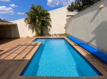 Casa de 4 quartos, Sobradinho · CASA A VENDA CONDOMINIO FRATERNIDADE/ 04 QUARTOS/PISCINA/ ACEITA FINANCIAMENTO/ SOBRADINHO-DF