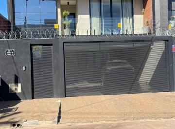 Casa de 4 quartos, Guará · Casa de 400 m² com 3 quartos à venda em Guará II