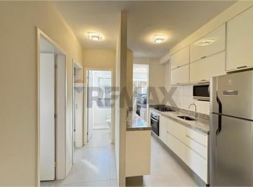 Apartamento · 50m² · 2 Quartos · 1 Vaga · Apto. com 2 dorms, 1 banheiros e 1 vaga descoberta, 50m2 de área útil e totalmente mobiliado em Sant