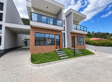 265718.jpg · Casa à venda ou locação com 3 quartos sendo 2 suítes, 139 m² no Golfe Teresópolis/RJ.