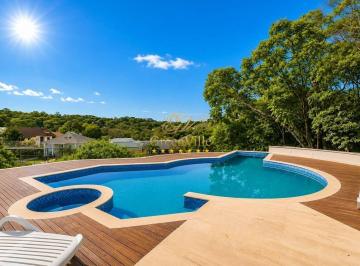 ec60e8469e8966bac9379db00ab131e71da6e5aa · Santa Felicidade | Parco Dei Principi | Mansão de 1.300 m² | 6 Suítes | 8 Vagas