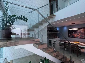 Casa de 3 quartos, Florianópolis · Casa à venda 225m² com 3 Quartos sendo 2 suíte em Córrego Grande - SC