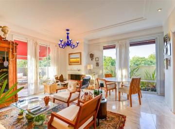 Apartamento · 152m² · 2 Quartos · 3 Vagas · Apartamento com 2 quartos à venda em Mercês - PR