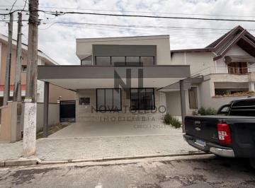 Casa · 360m² · 5 Quartos · 4 Vagas · Casa de alto padrão reformada com 5 suítes, piscina e área gourmet no Condomínio Colinas ? São José 