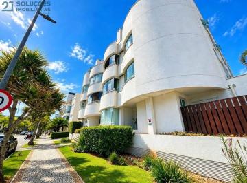 Apartamento · 12m² · 2 Quartos · 1 Vaga · Alugo apartamento com 2 suítes, banheira, 96m² em residencial com piscina em Jurerê Internacional