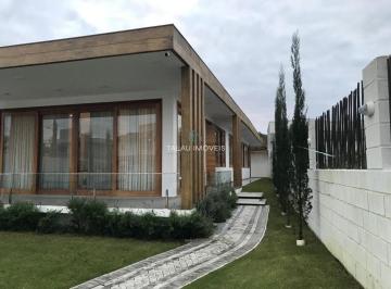 Casa · 239m² · 3 Quartos · 2 Vagas · Casa à venda no bairro Morro dos Conventos - Araranguá/SC