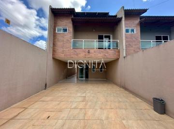 Casa · 141m² · 3 Quartos · 2 Vagas · Casa duplex com 3 suítes e piscina no Coité