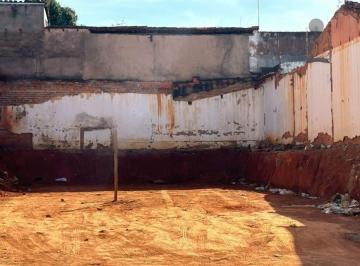 Lote · Terreno/Lote em Montes Claros, no bairro Centro, para locação.