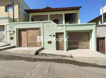 Fachada · Apartamento no segundo pavimento Mobiliado no bairro Vila Guilhermina em Montes
