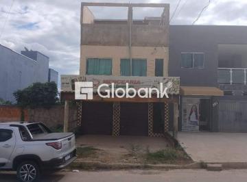 Fachada · Imóvel com 3 Pavimentos e 254m²