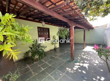 FACHADA · Casa à venda em Vila Brasília, 3 Quarto(s), 1 Suíte(s) e 2 Vaga(s).