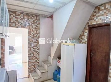 Photo 1 · Sobrado à venda em Morrinhos com 80m², 5 Quarto(s) e 2 Vaga(s).