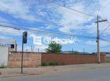 Fachada · Loja comercial em fase de exeução, com 75m², no bairro Planalto