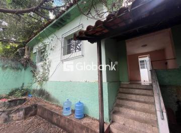 Photo 1 · Casa ampla com 4 quartos no Centro de Montes Claros (330m²) — venda