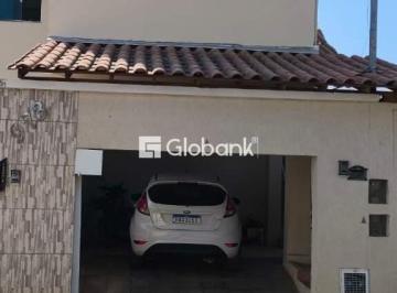Photo 1 · Vende-se apartamento no Morrinhos