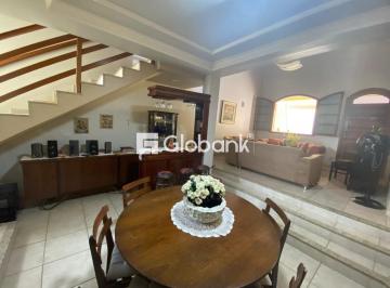 Photo 1 · Casa à venda em Cândida Câmara com 300m2, 4 quartos sendo 3 suítes.