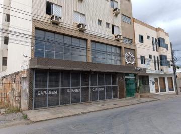 Fachada · Ponto Comercial em Montes Claros, no bairro São José, para locação.