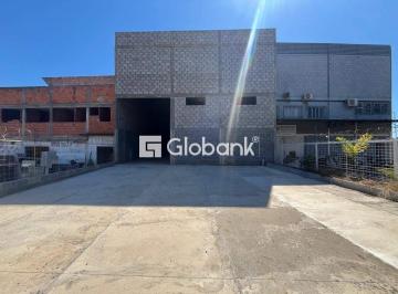 Photo 1 · Galpão à venda em Mangues com 300m².